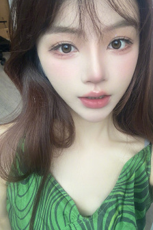 《春欲》在线播放